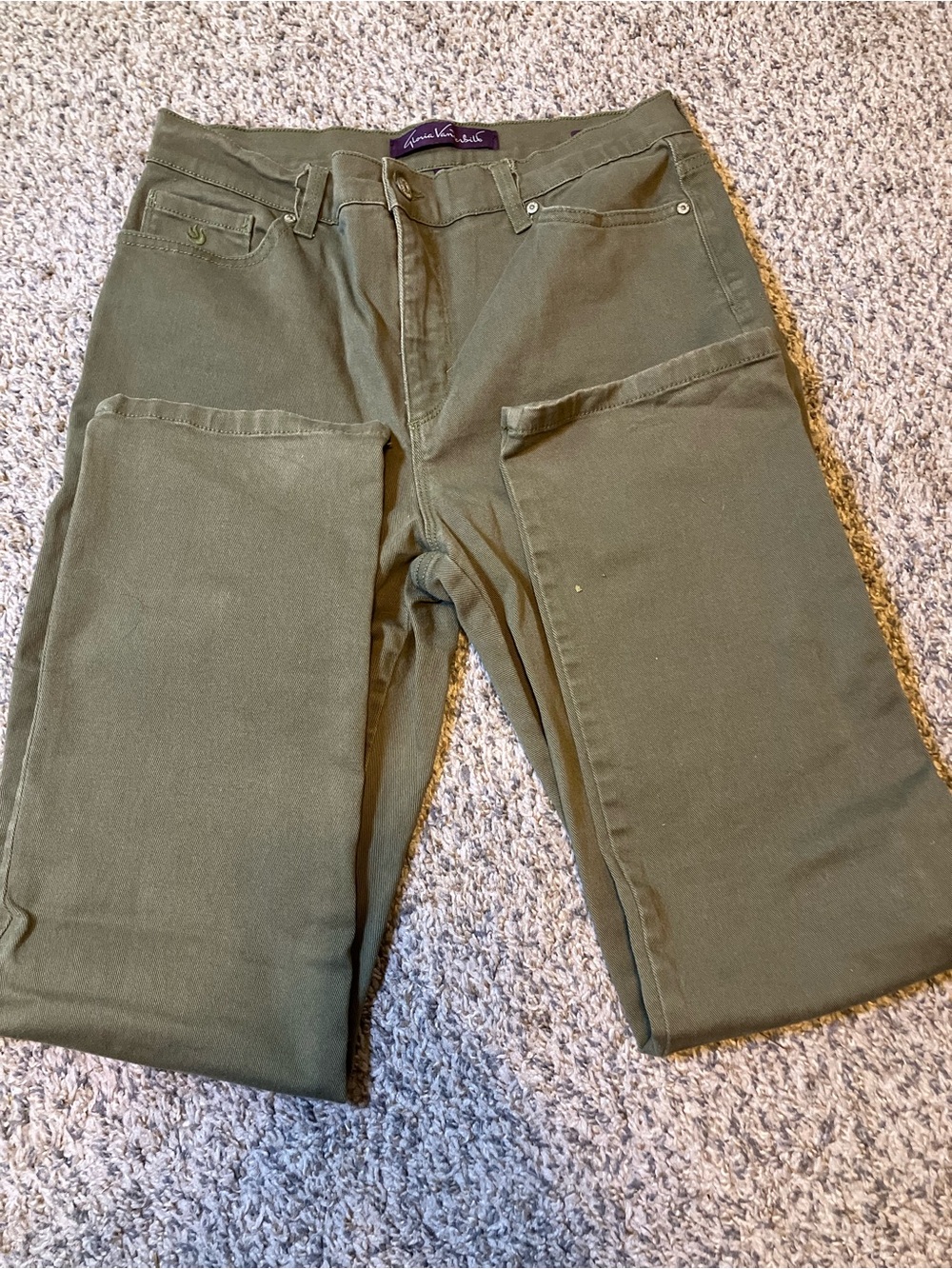 Gloria Vanderbilt Olive Green Relaxed Fit Jeans size 10 - “Amanda”